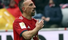 爱游戏在线-包含蔚山现状不容乐观：备战对抗巴黎圣日耳曼的比赛的词条