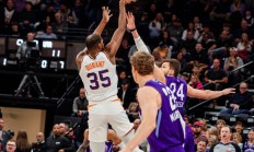 爱游戏app下载-杜兰特复出首战表现出色表现