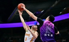 爱游戏app下载-瑞达尔遭终结伦敦球队统治