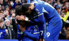 爱游戏亚洲官网-切尔西被续腰扭伤，将缺席下一场比赛