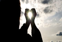 男子田径比赛开幕，各国选手展示实力