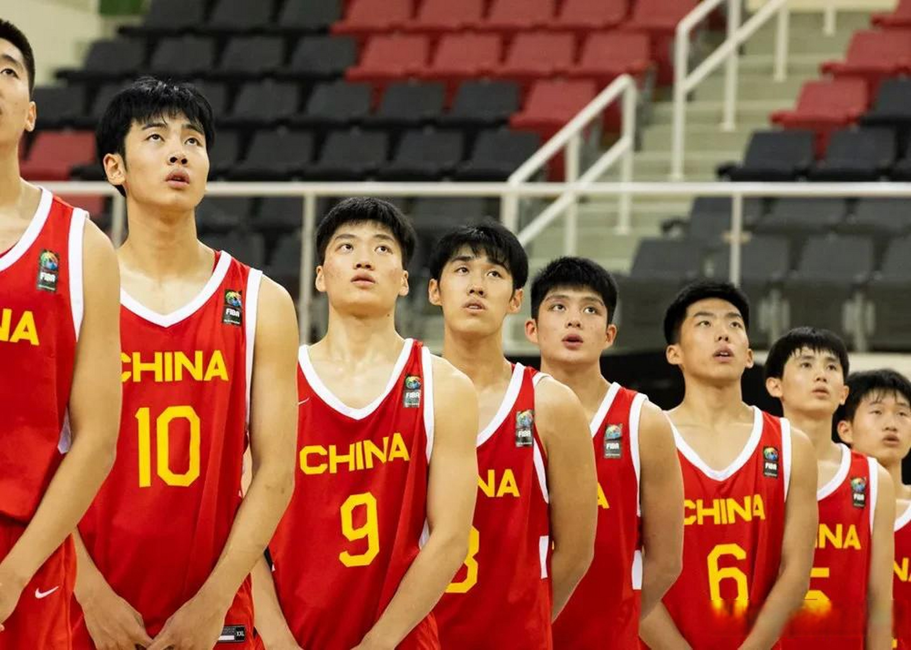 爱游戏在线登录-中国男篮表现抢眼，成功晋级八强