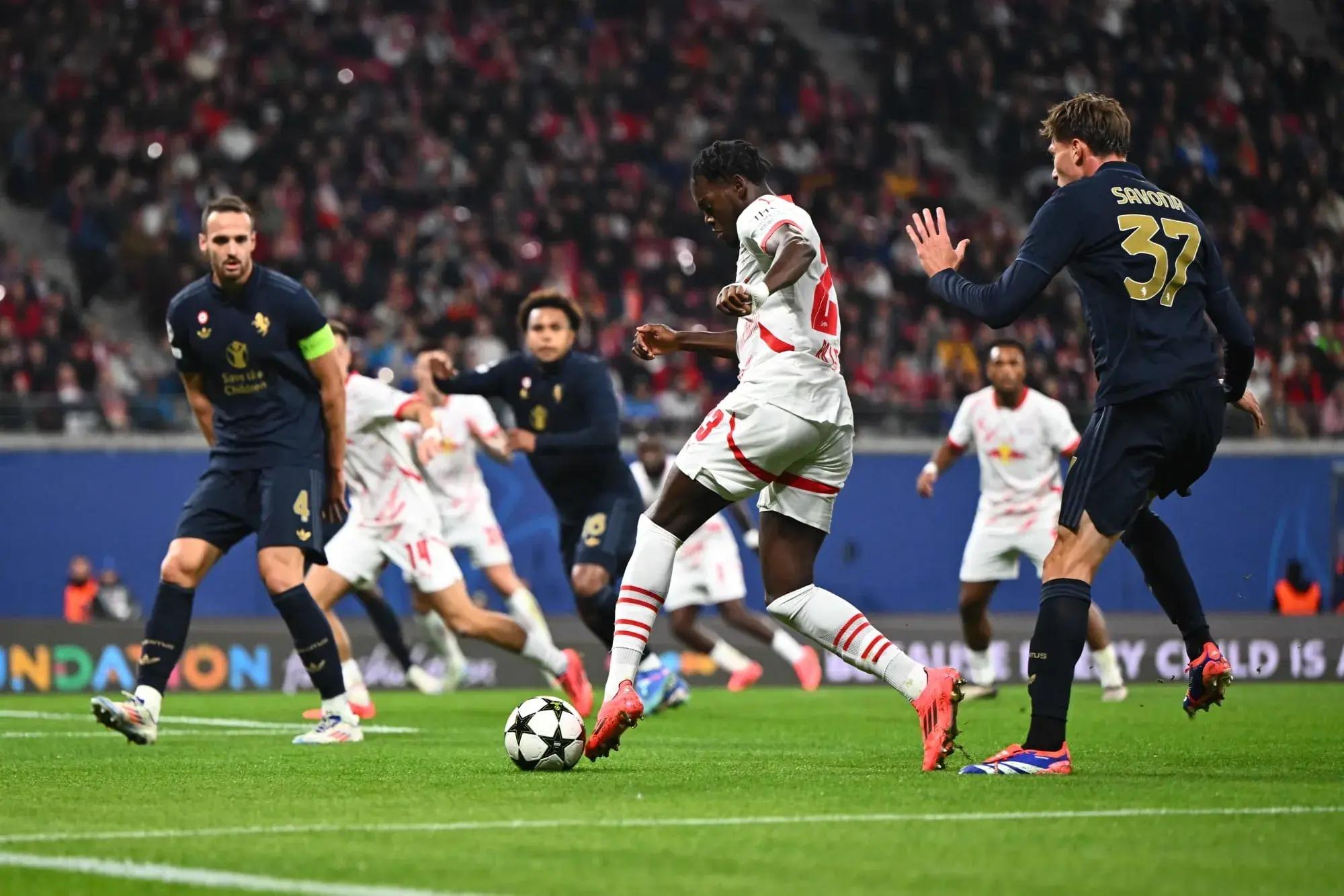 关于弗莱堡队遭遇失利，积分榜下滑的信息