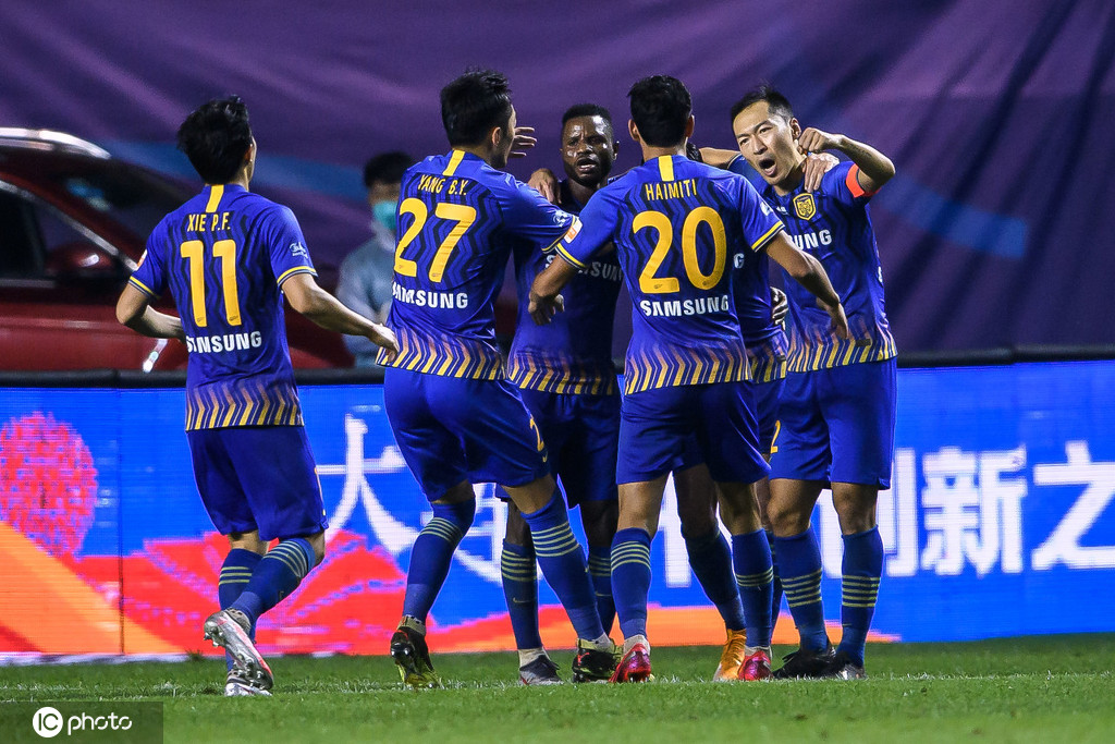 包含苏宁球员表现高光,助球队锁定胜局的词条 包含苏宁球员表现高光,助球队锁定胜局的词条