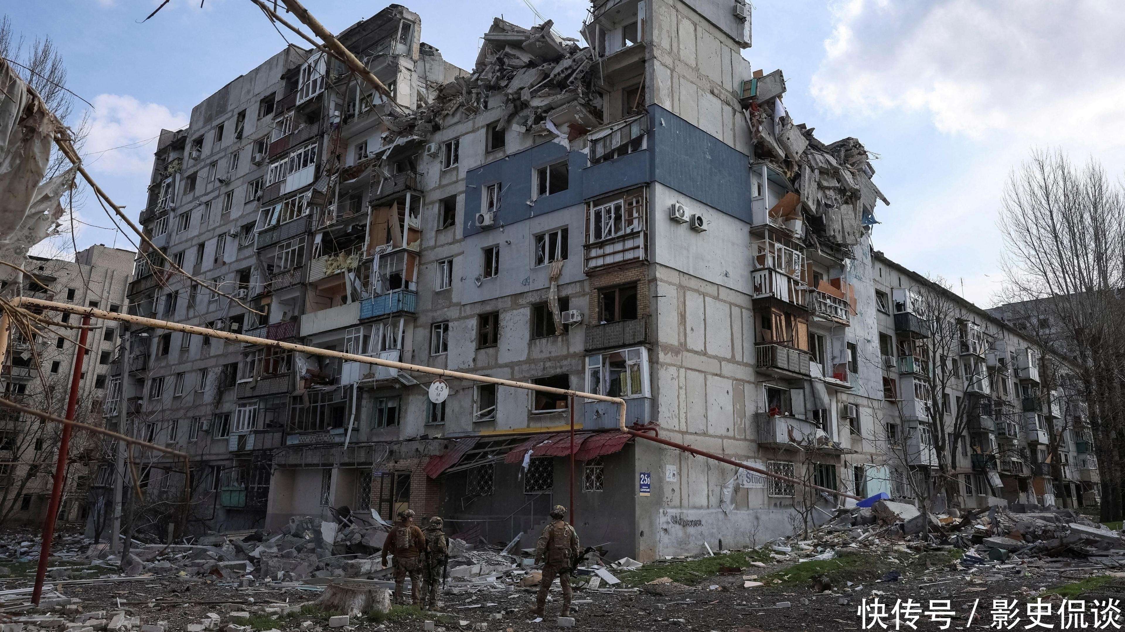 包含防线失守！豪门球队遭遇连败，卫冕悬疑的词条