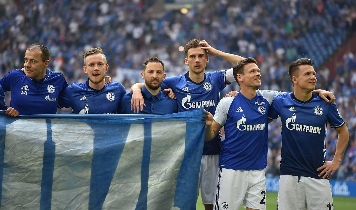 沙尔克客场战胜对手，实现胜利