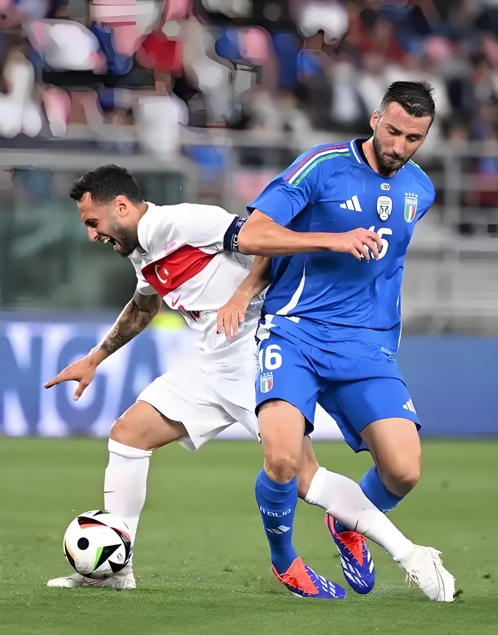 沙尔克客场战胜对手，实现胜利